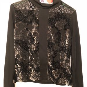 Black long sleeve shirt